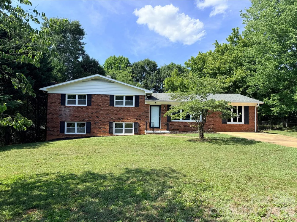 267 Hoopaugh Avenue Ellenboro, NC 28040