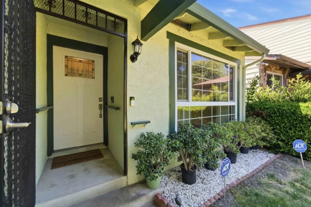 10 Overlook Lane El Sobrante, CA 94803