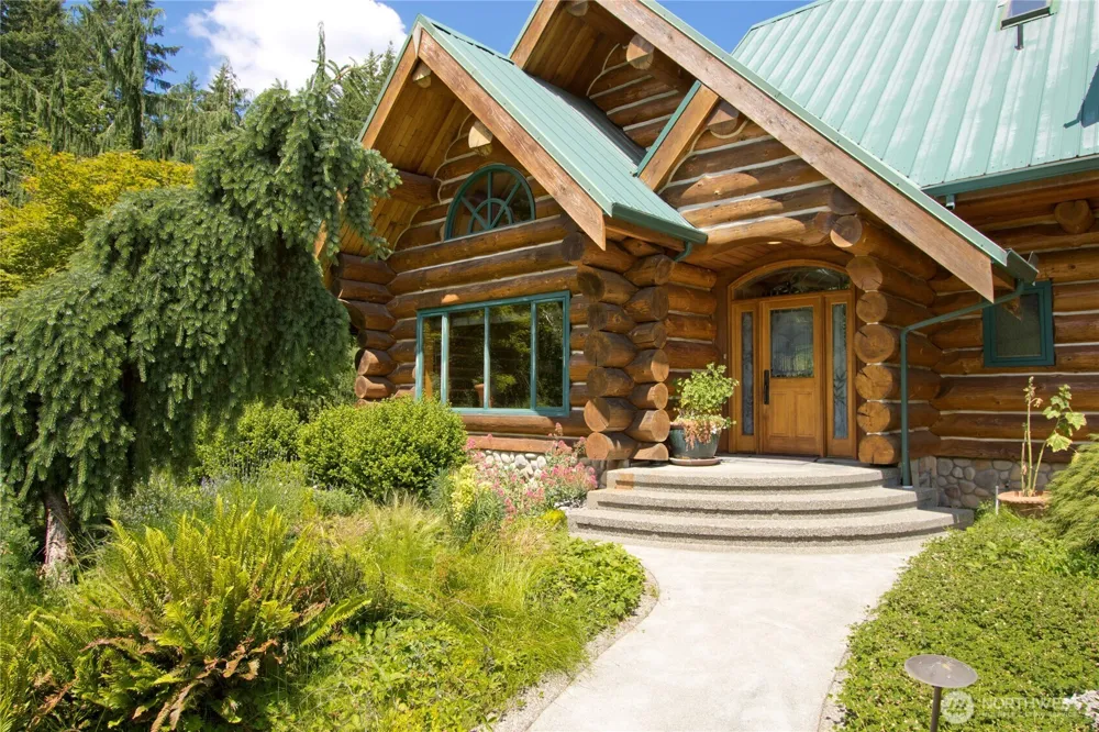 35800 249th Avenue SE Enumclaw, WA 98022