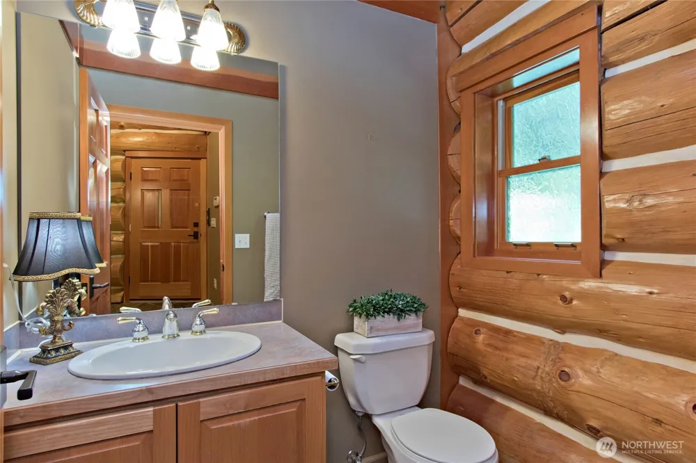 35800 249th Avenue SE Enumclaw, WA 98022