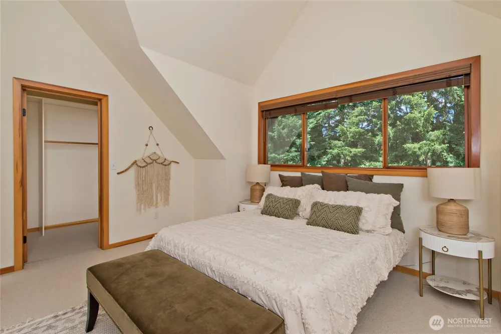 35800 249th Avenue SE Enumclaw, WA 98022