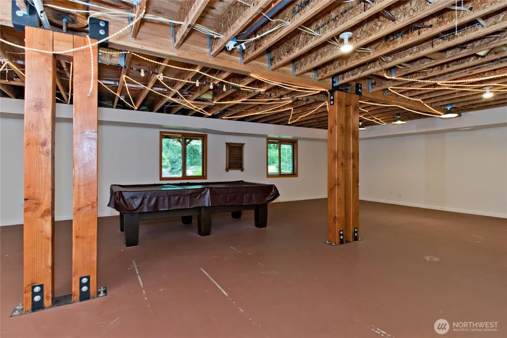 35800 249th Avenue SE Enumclaw, WA 98022