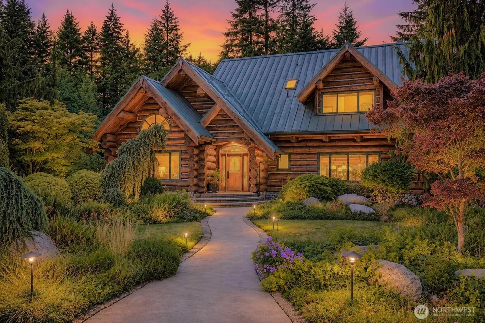 35800 249th Avenue SE Enumclaw, WA 98022