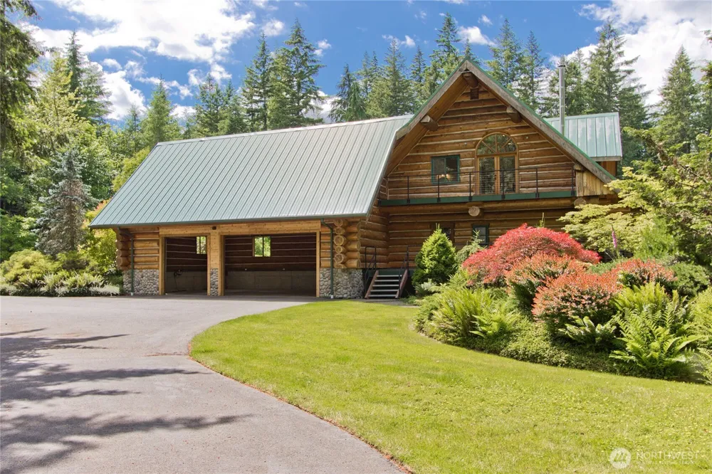 35800 249th Avenue SE Enumclaw, WA 98022