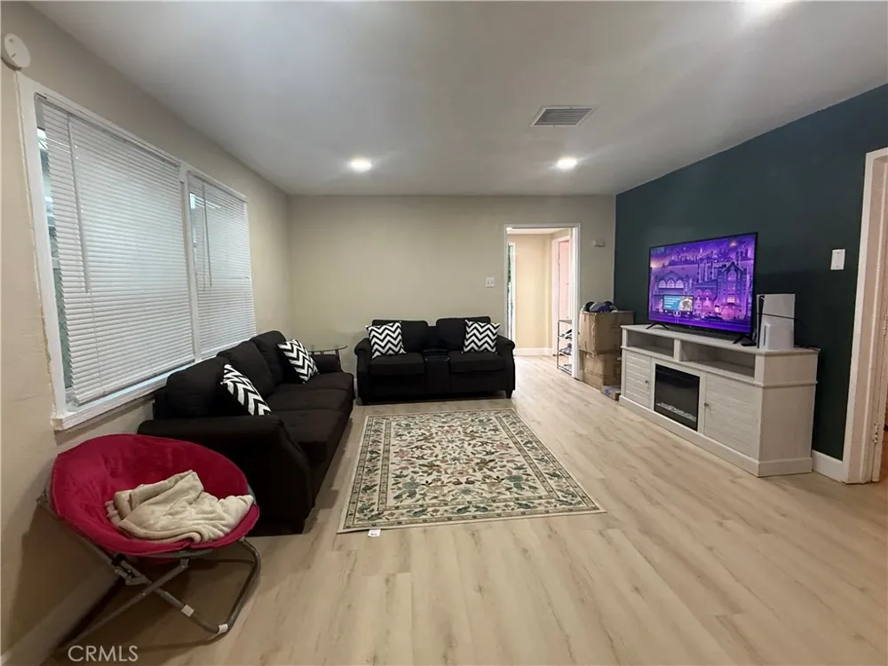974 Sperry Dr. Colton, CA 92324