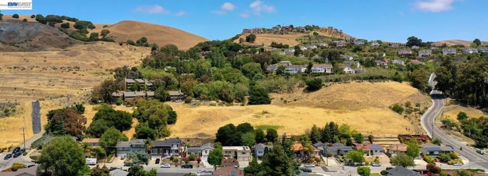 29831 Clearbrook Hayward, CA 94544