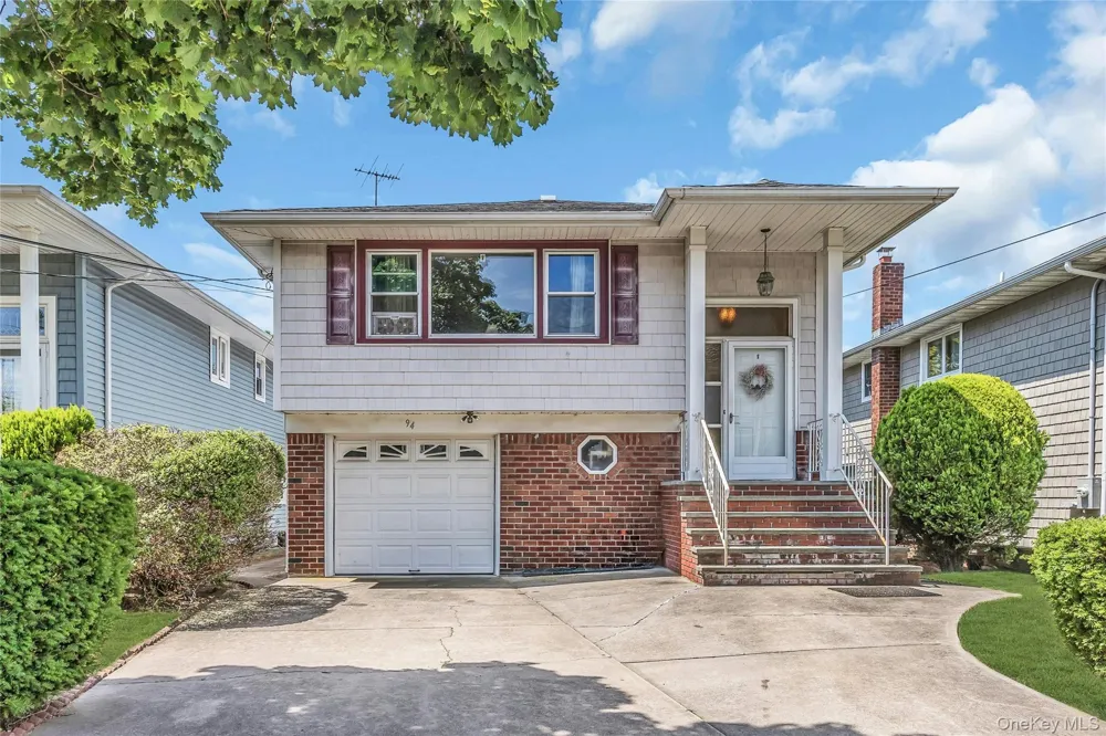 94 Union Place Lynbrook, NY 11563