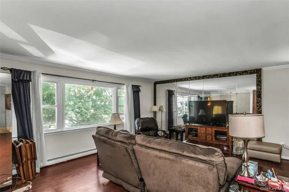 94 Union Place Lynbrook, NY 11563