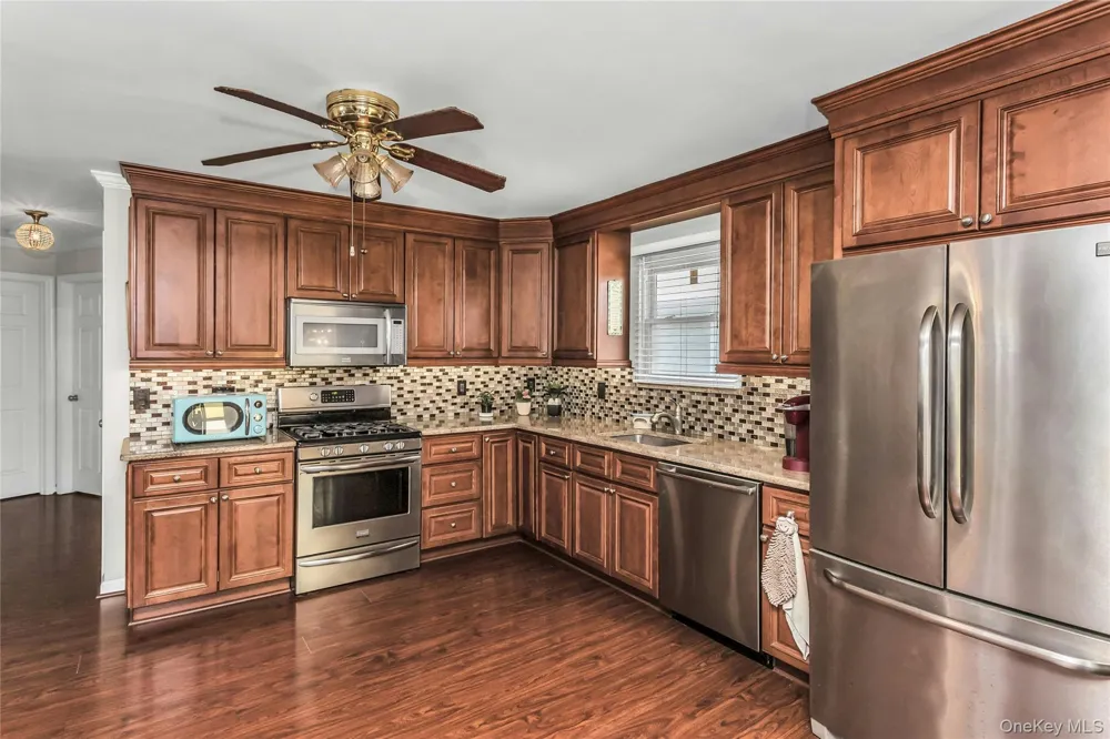 94 Union Place Lynbrook, NY 11563