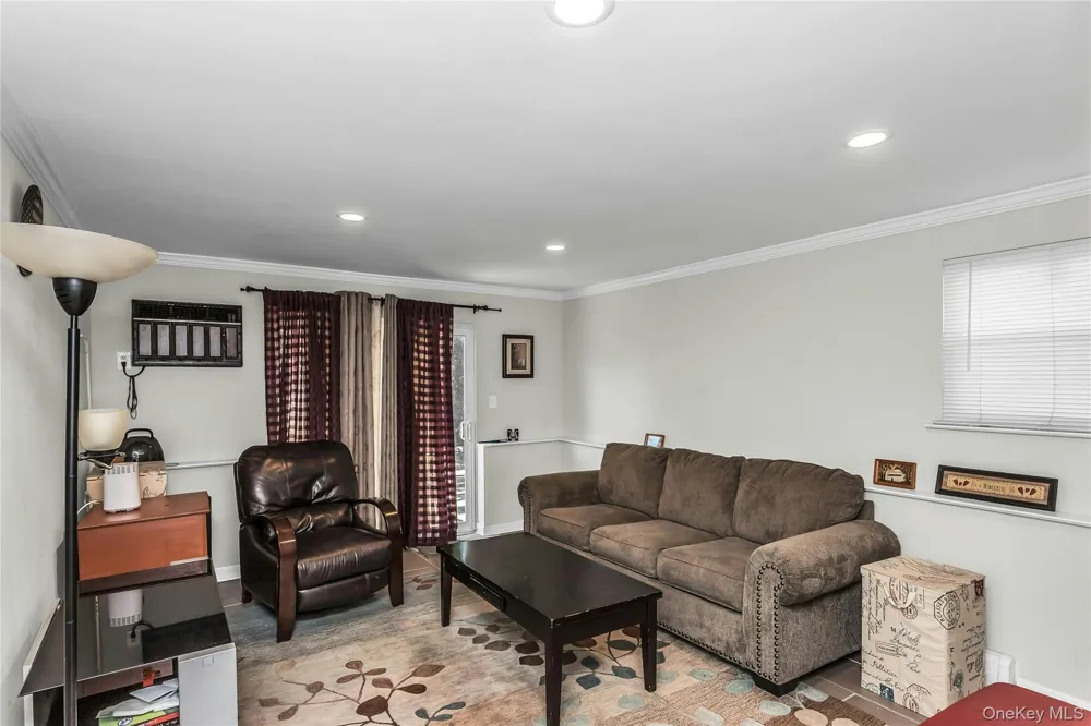 94 Union Place Lynbrook, NY 11563