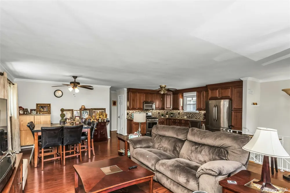 94 Union Place Lynbrook, NY 11563