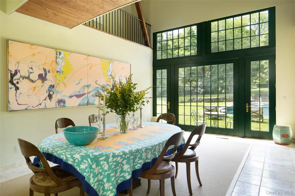6-8 Old Killearn Road Millbrook, NY 12545