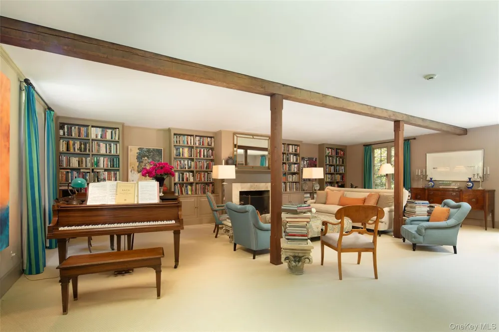 6-8 Old Killearn Road Millbrook, NY 12545