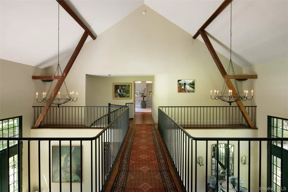 6-8 Old Killearn Road Millbrook, NY 12545