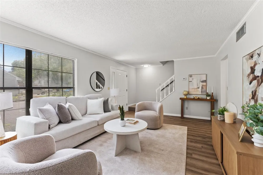 14809 WINDING CREEK COURT Tampa, FL 33613
