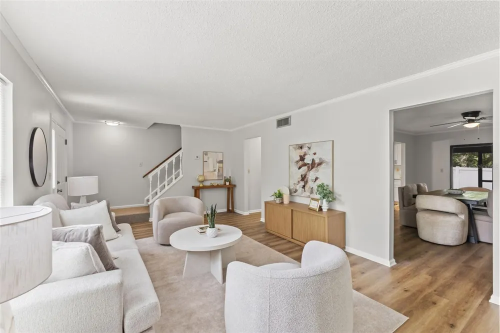 14809 WINDING CREEK COURT Tampa, FL 33613