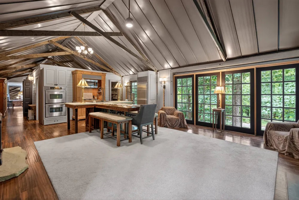 337 Monteagle Falls Rd Monteagle, TN 37356
