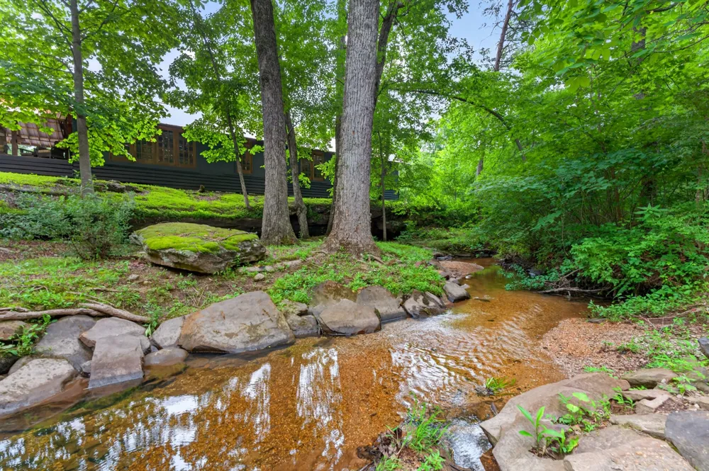 337 Monteagle Falls Rd Monteagle, TN 37356
