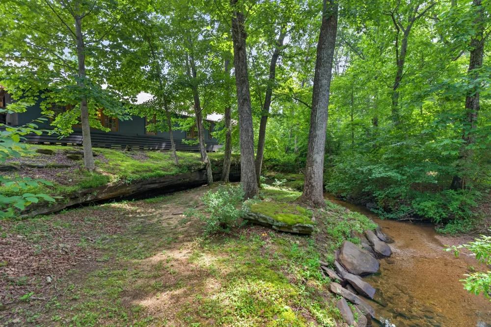 337 Monteagle Falls Rd Monteagle, TN 37356
