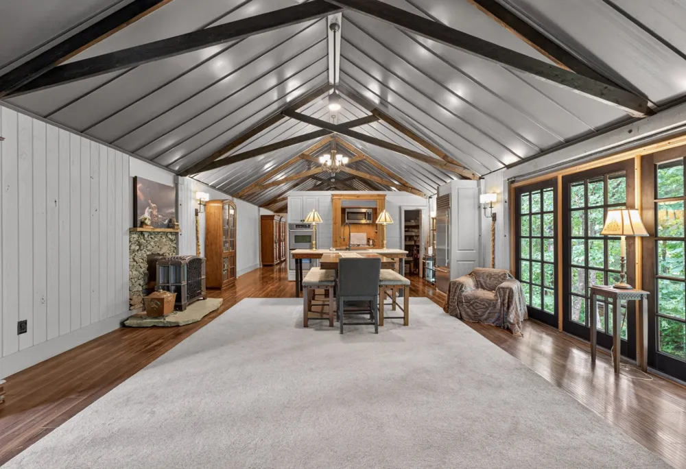 337 Monteagle Falls Rd Monteagle, TN 37356