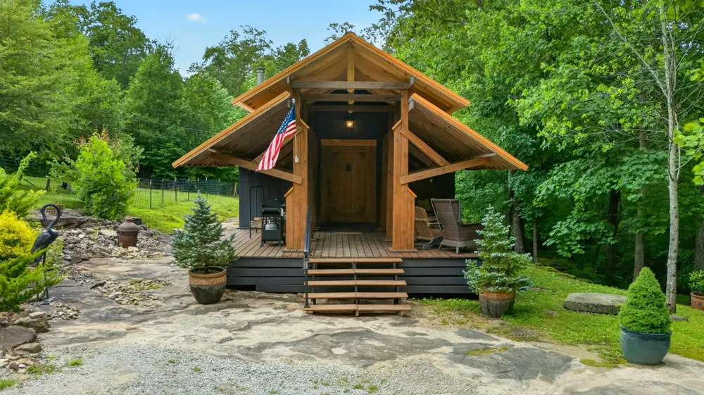 337 Monteagle Falls Rd Monteagle, TN 37356