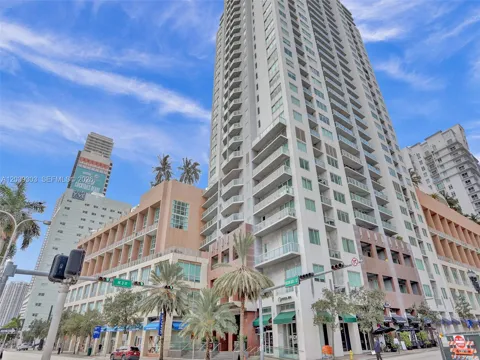 244 Biscayne Blvd #3409