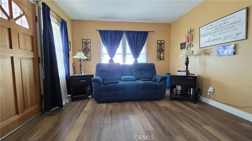 4902 Doreen Temple City, CA 91780