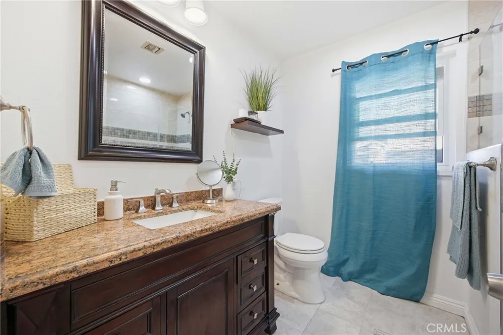 1306 E 14th Street Santa Ana, CA 92701