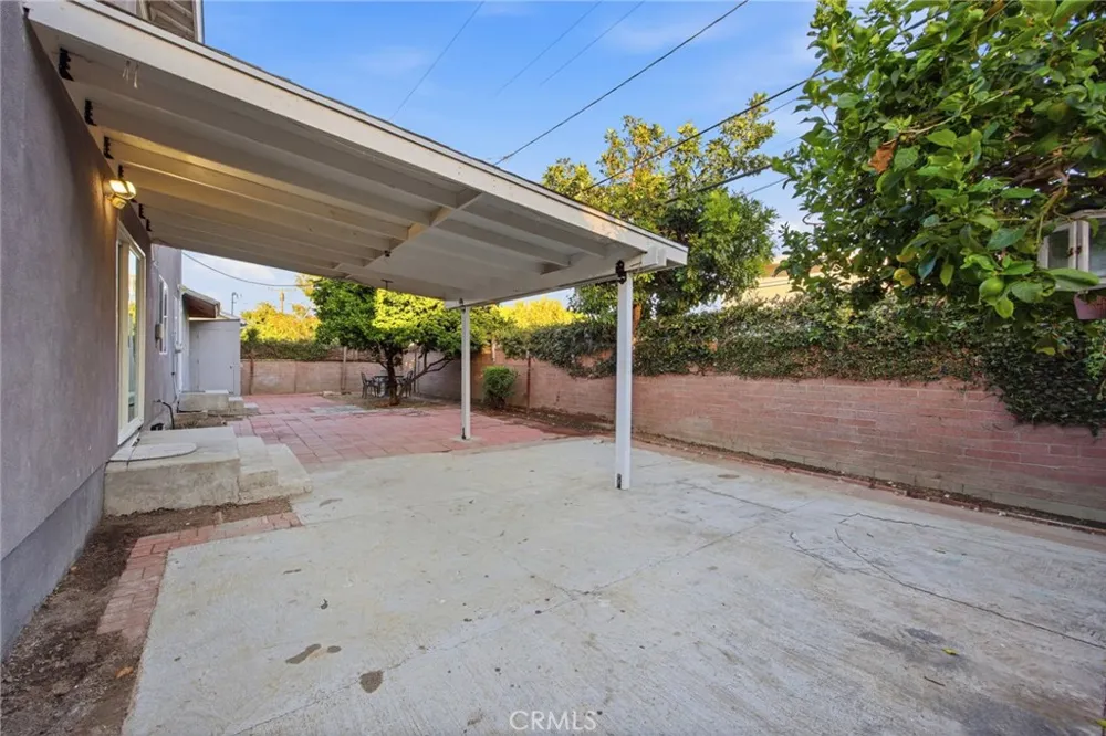 1306 E 14th Street Santa Ana, CA 92701