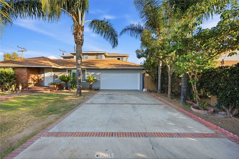 1306 E 14th Street Santa Ana, CA 92701