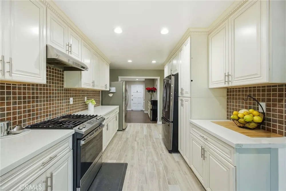 1306 E 14th Street Santa Ana, CA 92701