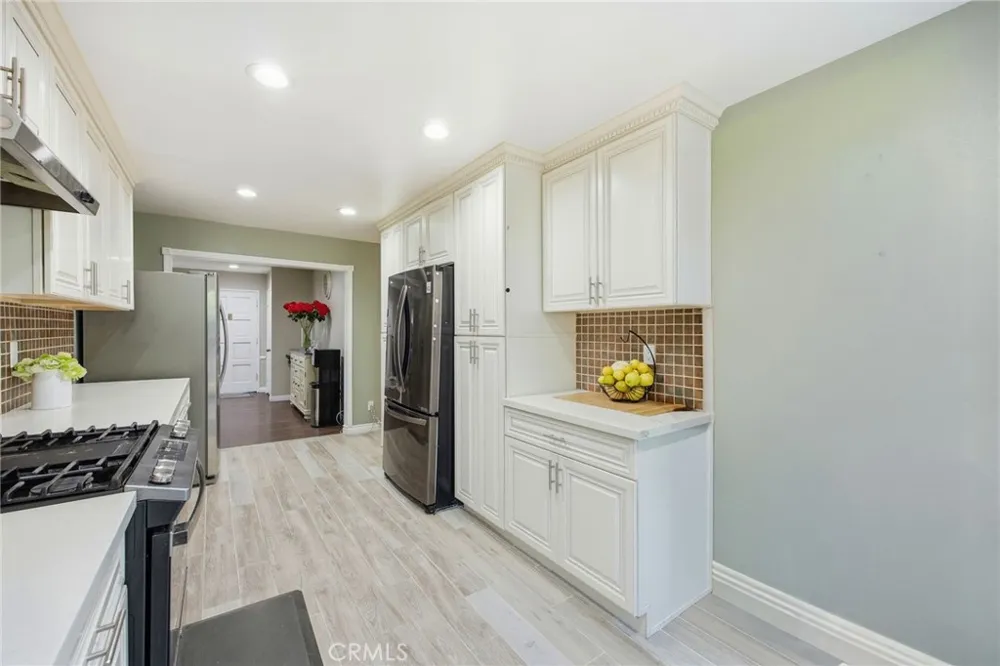 1306 E 14th Street Santa Ana, CA 92701