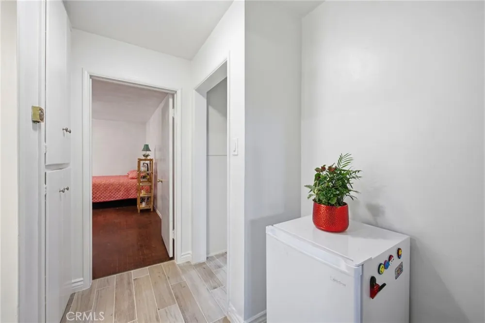 1306 E 14th Street Santa Ana, CA 92701