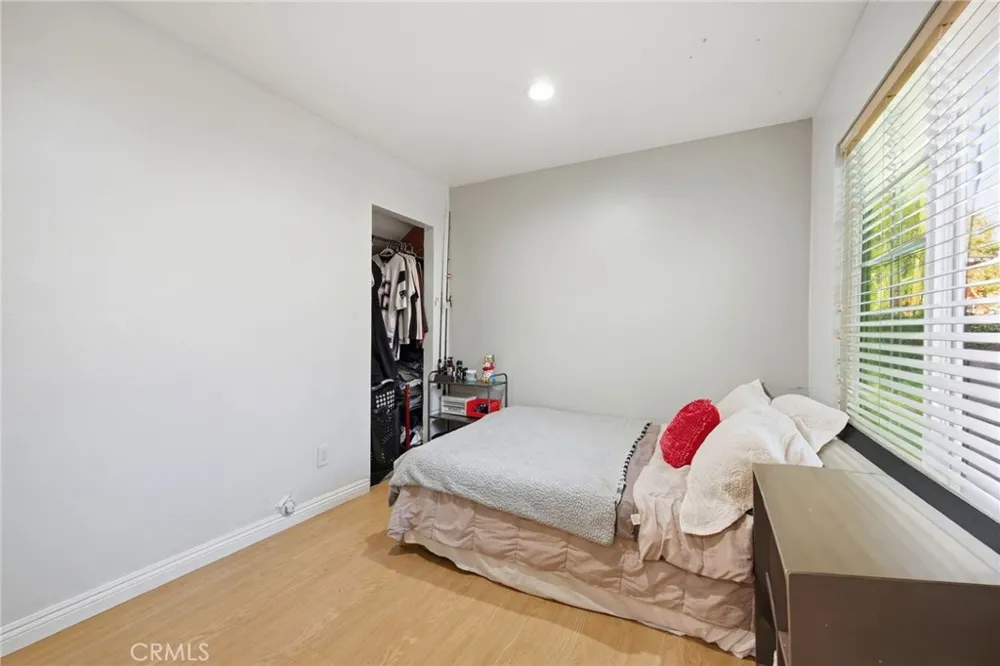 1306 E 14th Street Santa Ana, CA 92701