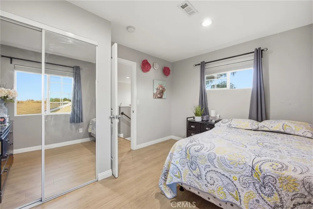 1306 E 14th Street Santa Ana, CA 92701