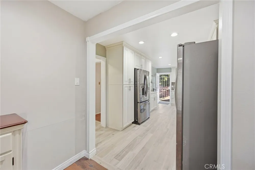 1306 E 14th Street Santa Ana, CA 92701