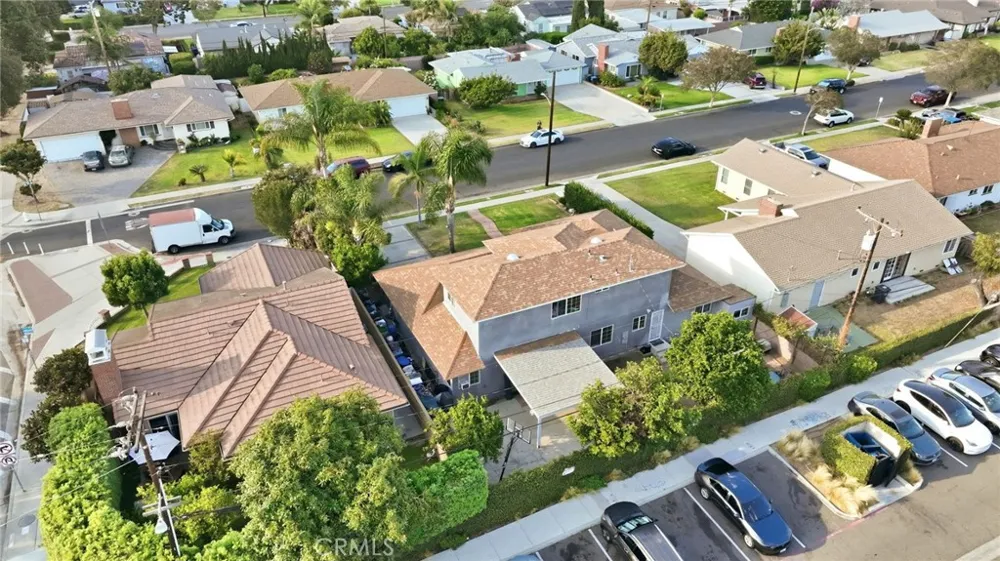1306 E 14th Street Santa Ana, CA 92701
