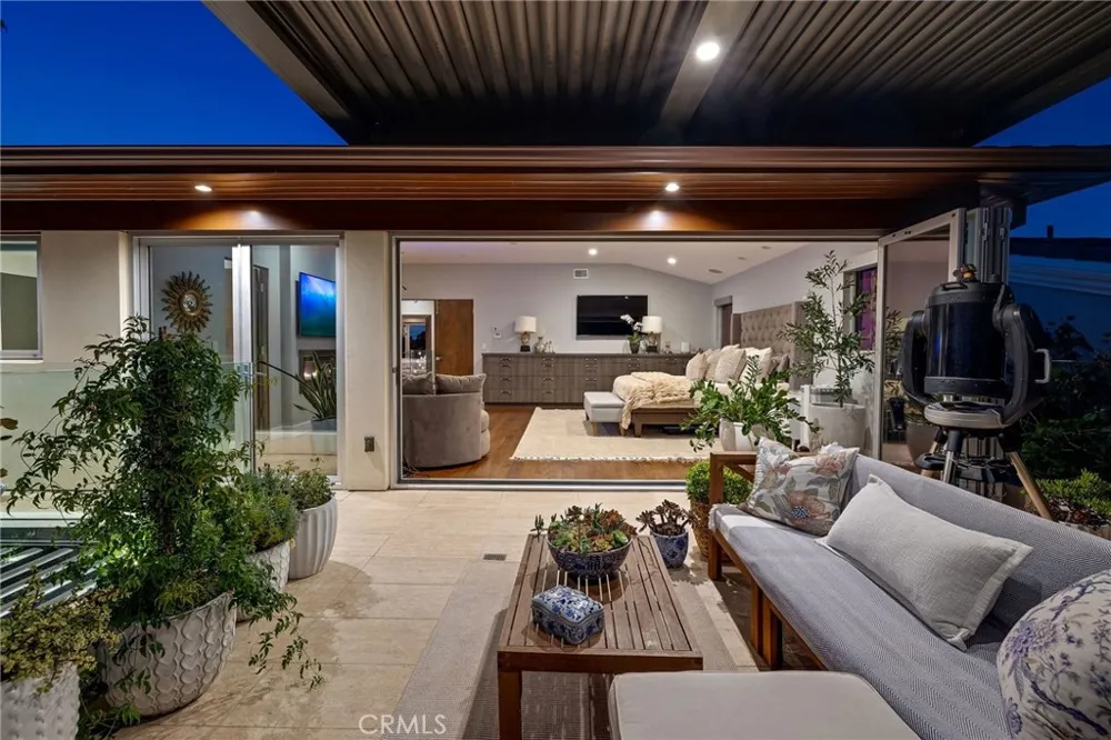 1626 1st Street Manhattan Beach, CA 90266