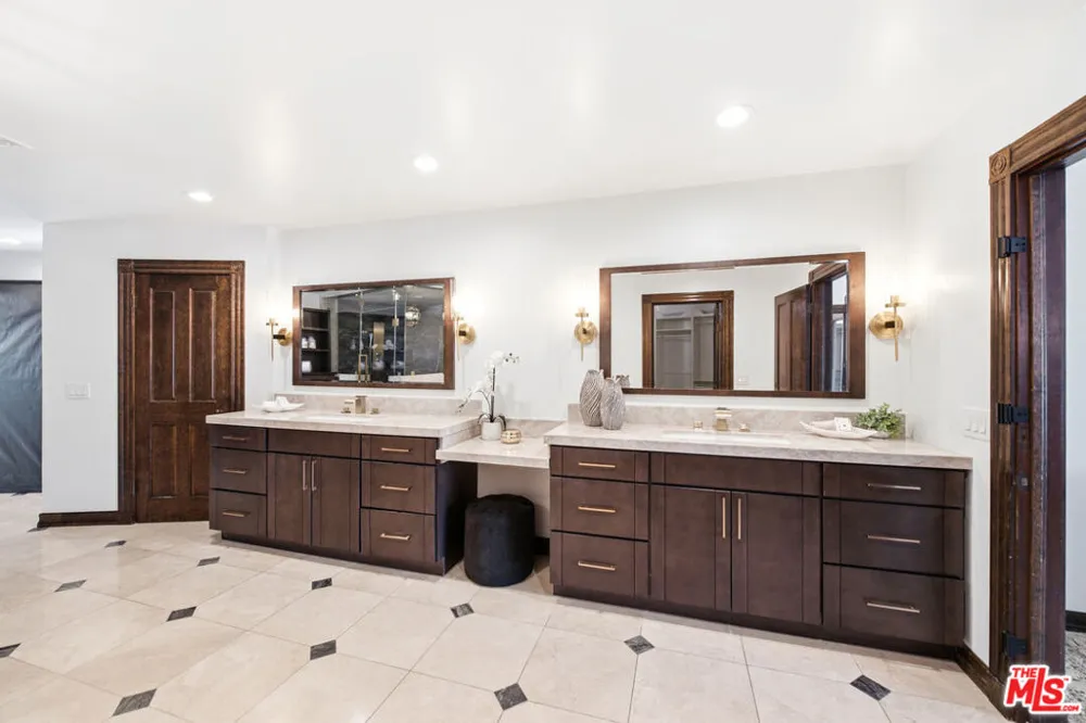 3704 Capstan Circle Westlake Village, CA 91361