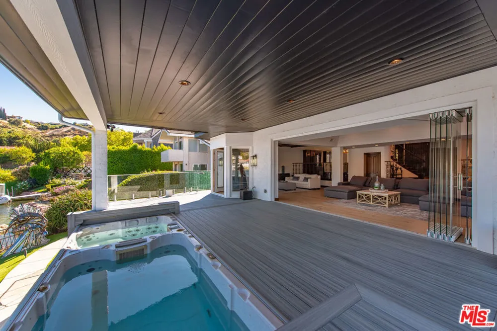 3704 Capstan Circle Westlake Village, CA 91361