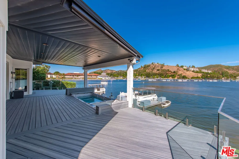 3704 Capstan Circle Westlake Village, CA 91361