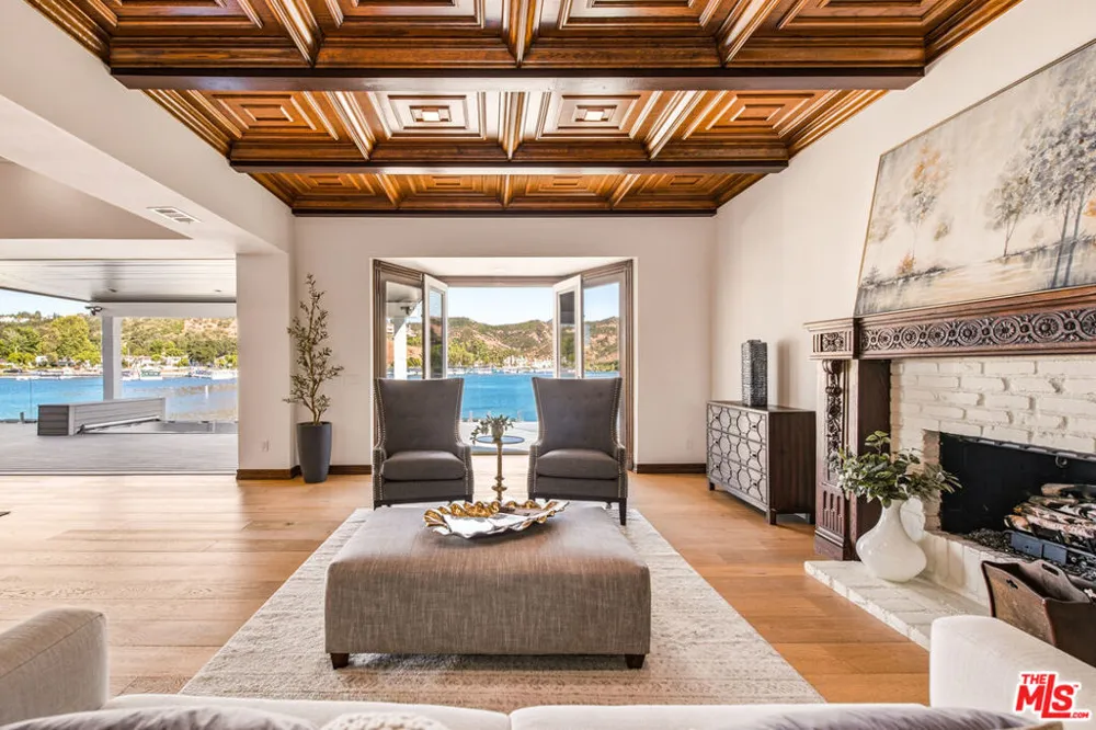 3704 Capstan Circle Westlake Village, CA 91361