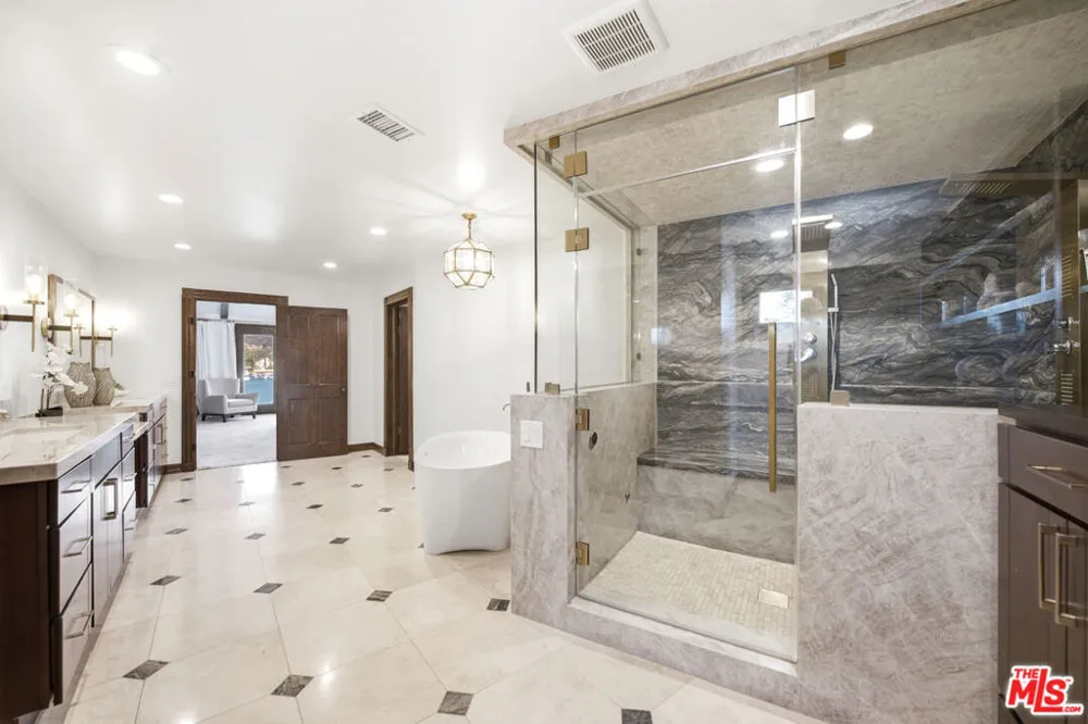 3704 Capstan Circle Westlake Village, CA 91361