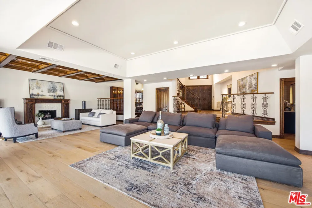 3704 Capstan Circle Westlake Village, CA 91361