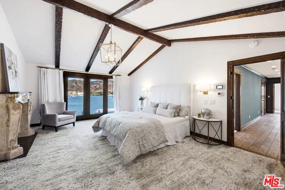 3704 Capstan Circle Westlake Village, CA 91361