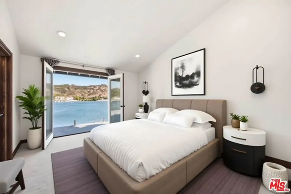 3704 Capstan Circle Westlake Village, CA 91361