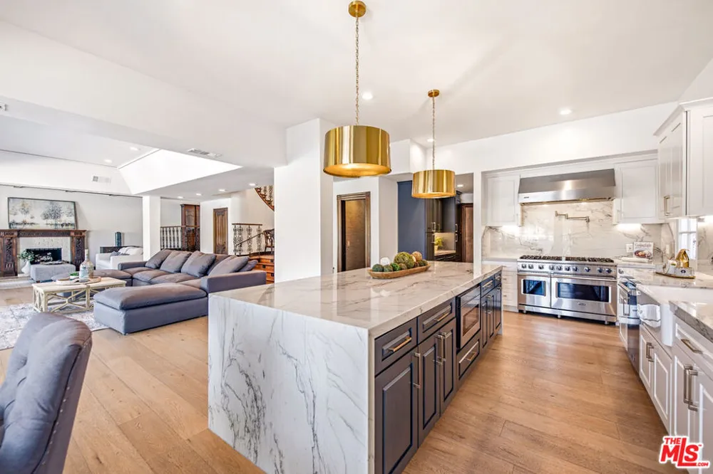 3704 Capstan Circle Westlake Village, CA 91361