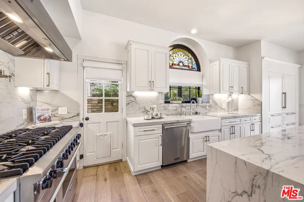 3704 Capstan Circle Westlake Village, CA 91361