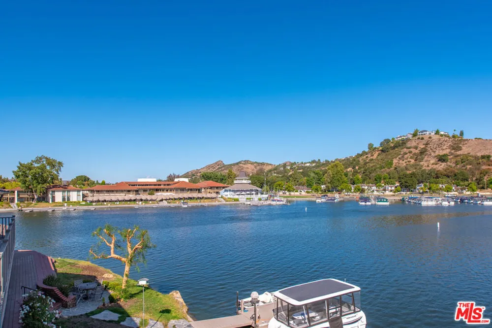 3704 Capstan Circle Westlake Village, CA 91361