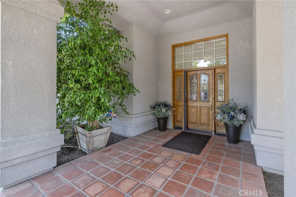 2833 E Laura Court Visalia, CA 93292